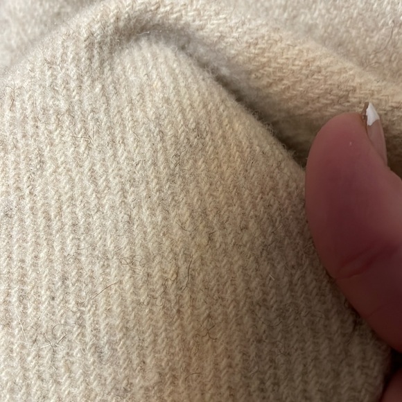 CAPE Poncho, Cream, Wool, One Size, Built in Scarf - Picture 7 of 10